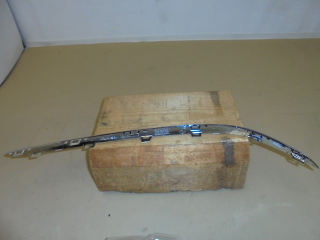 BMW_7er_Stossleiste_unten_links_G11_G12_51117362695_5_