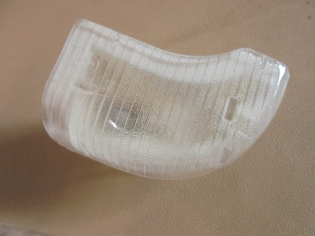 BMW_Fussraumleuchte_vorne_rechts_E32_1_