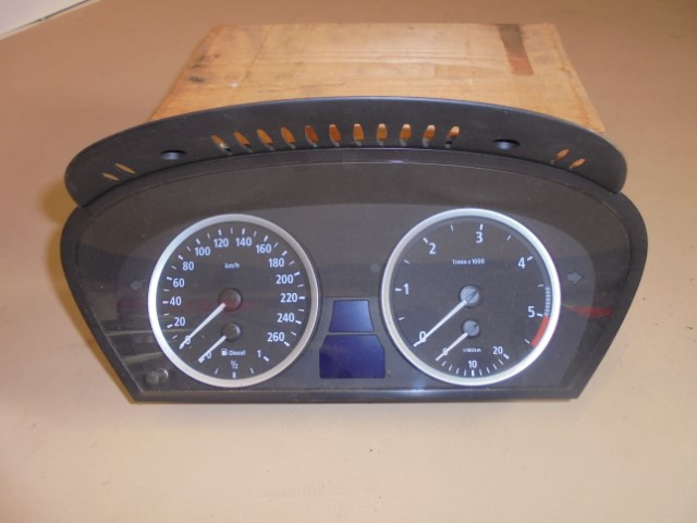 BMW_Instrumentenkombination_uncodiert_Teilenummer_62_11_6_974_576_2_