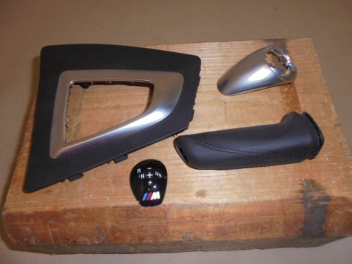 BMW_M_Performance_Interieur_Kit_M2_F87_Automatik_BMW_2er_M2_F87_2_