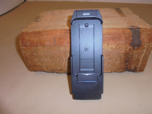 BMW_Snap_In_Adapter_Music_IPHONE_4S_MINI_IPHONE_4S_MINI_5_