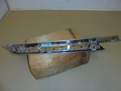 BMW_X5_Dekorleiste_Alu_T_r_hinten_links_L_ngsschliff_E70_51427137205_4_