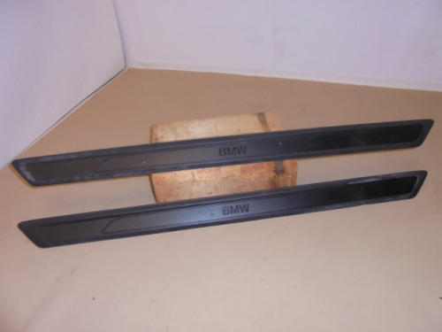 Fussleisten_BMW_1er_2er_Blende_Einstieg_F21_F22_51477267917_rechts_und_links_3_