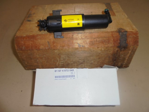 Scheinwerferspritzd_se_rechts_BMW_3er_2_