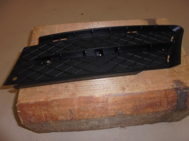 BMW_3er_Gitter_geschlossen_links_E90_E91_51117178993_1_
