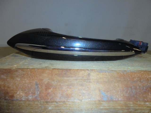 BMW_5er_6er_7er_Griffb_gel_lackiert_rechts_51217231930_4_