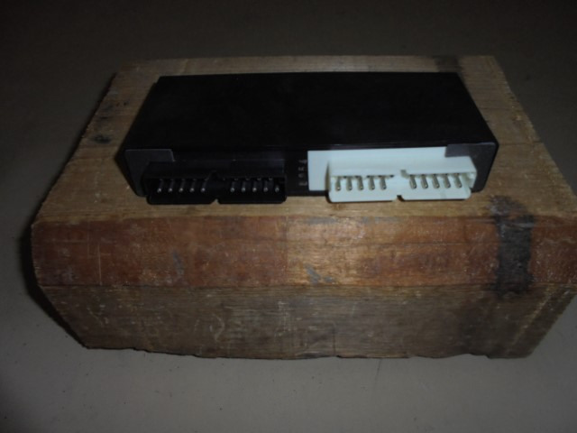 BMW_5er_7er_Relaismodul_E32_E34_61351379742_2_