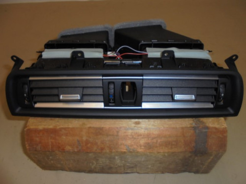 BMW_5er_Frischluftgrill_Mitte_F10_F11_64229209136_1_