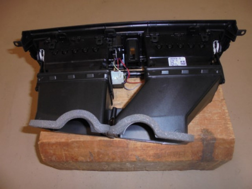 BMW_5er_Frischluftgrill_Mitte_F10_F11_64229209136_4_