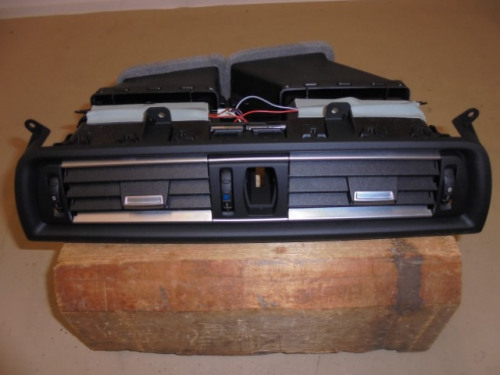 BMW_5er_Frischluftgrill_Mitte_F10_F11_64229209136_5_