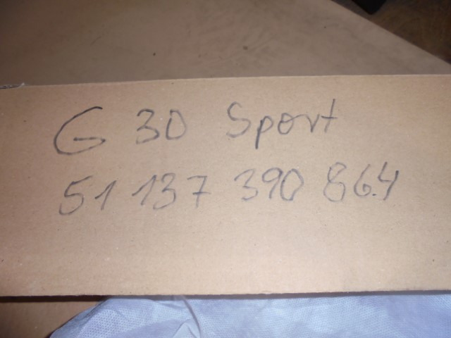 BMW_5er_Ziergitter_Front_rechts_und_links_G30_G31_51137390863_51137390864_4_