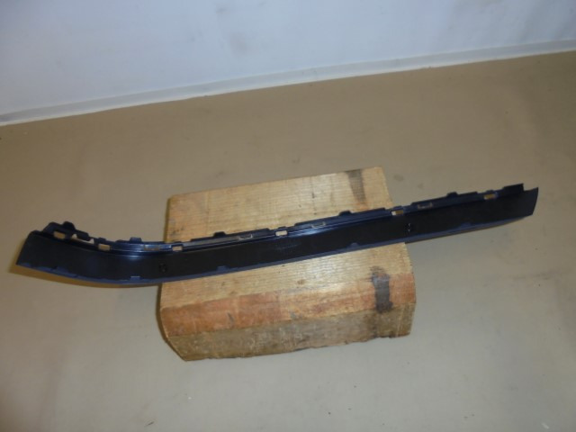 BMW_7er_Stossleiste_grundiert_hinten_links_E65_E66_51127142229_2_