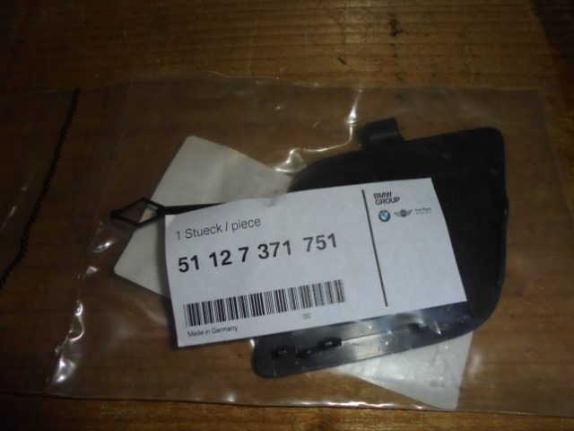 BMW_Abdeckung_Abschlepp_se_grundiert_hinten_51127371751_2_