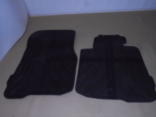 BMW_Allwettermatten_vorne_4er_F32_F33_F36_F82_F83_Basic_Sport_Modern_5_