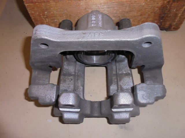 BMW_F36_Grand_Coup_430d_Bremssattelgeh_use_und_Bremstr_ger_vorne_rechts_und_links_5_