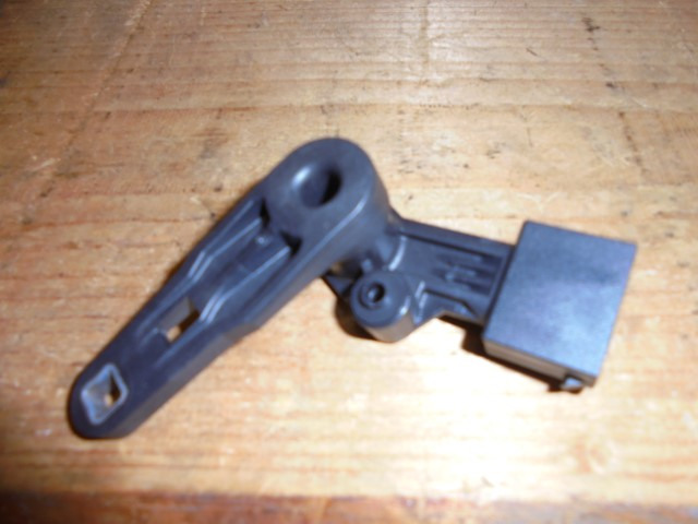 BMW_H_henstandssensor_37146895467_3_