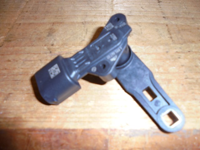 BMW_H_henstandssensor_37146895467_4_