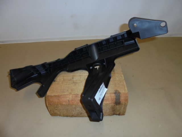 BMW_Halter_Scheinwerfer_links_E83_51113414309_2_