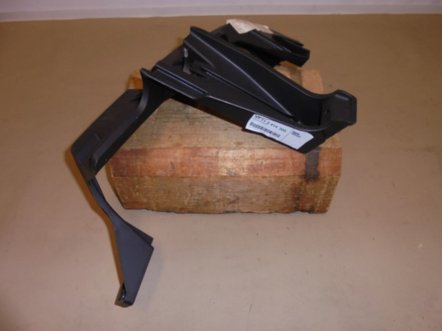 BMW_Halter_Scheinwerfer_links_E83_51113414309_3_