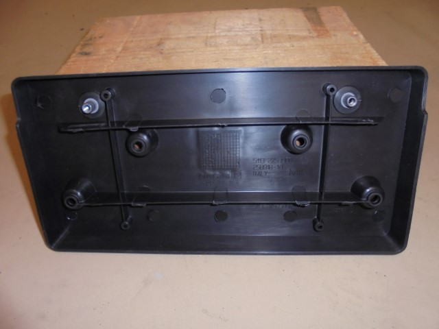 BMW_MINI_Kennzeichentr_ger_R55_R56_R57_51132756509_3_