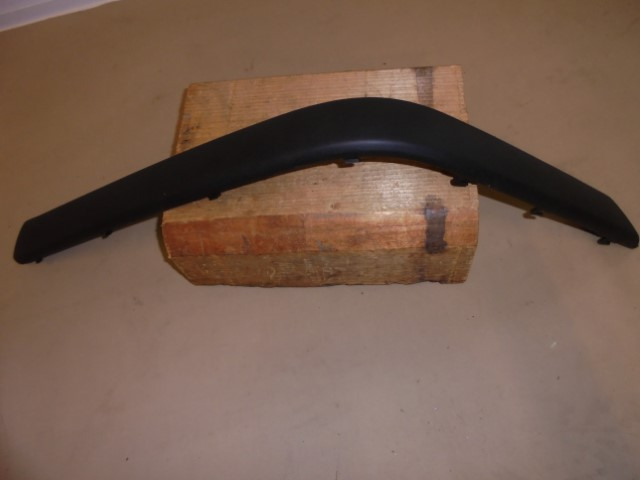 BMW_Stossleiste_rechts_E34_51118148816_2_