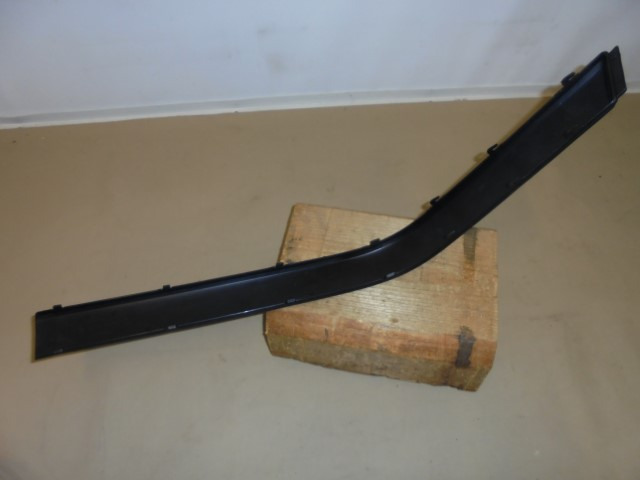 BMW_Stossleiste_rechts_E34_51118148816_3_