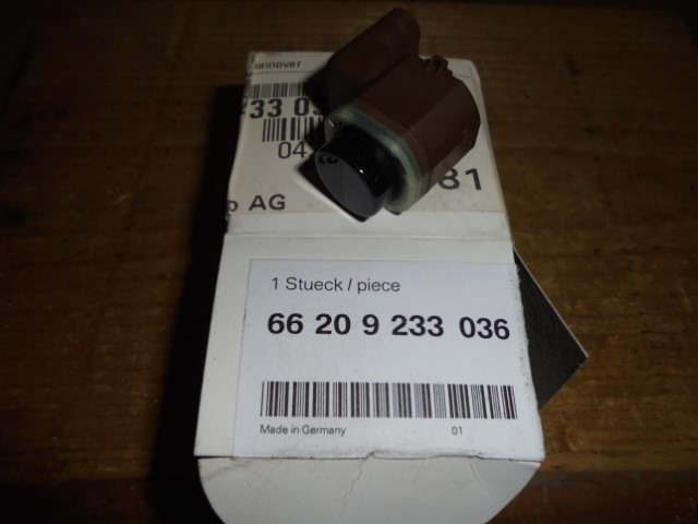 BMW_Ultraschallsensor_Imperialblau_F01_F02_F04_F06_F07_F10_F11_F12_F13_66209233036_1_