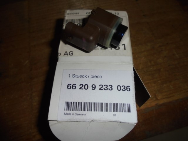 BMW_Ultraschallsensor_Imperialblau_F01_F02_F04_F06_F07_F10_F11_F12_F13_66209233036_2_