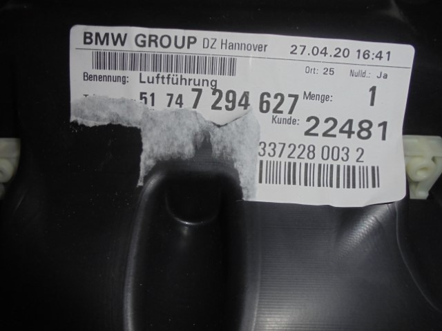 BMW_i3_Luftf_hrung_Mitte_Unterteil_I01_51747294627_3_