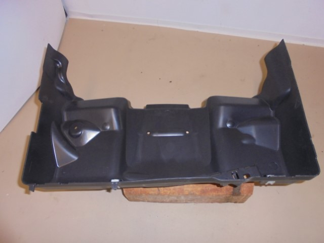 BMW_i3_Luftf_hrung_Mitte_vorn_I01_51747255143_2_