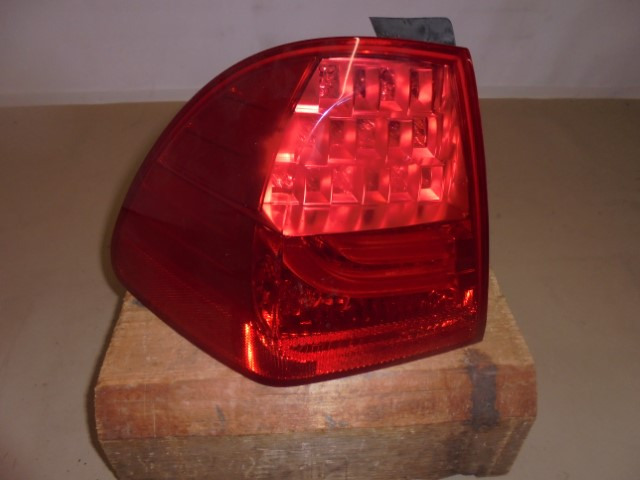 Heckleuchte_BMW_3er_E91_LCI_Touring_Seitenwand_links_63217289431_1_