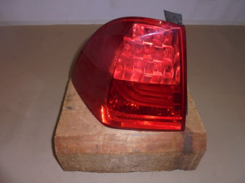 Heckleuchte_BMW_3er_E91_LCI_Touring_Seitenwand_links_63217289431_3_