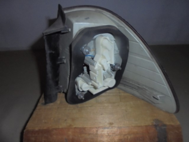 Heckleuchte_BMW_3er_E91_LCI_Touring_Seitenwand_links_63217289431_4_