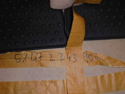 MINI_Satz_Gummimatten_vorne_R55_R56_R57_R58_R59_51472243906_3_