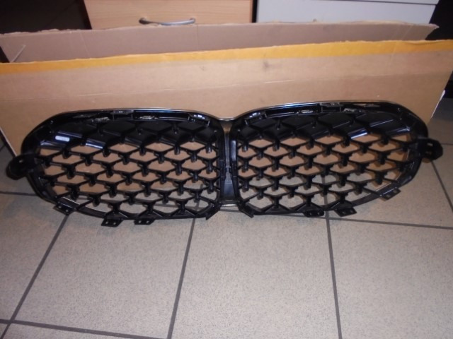 BMW_1er_F20_LCI_5-T_rer_Ziergitter_Front_F20_51138080490_4_