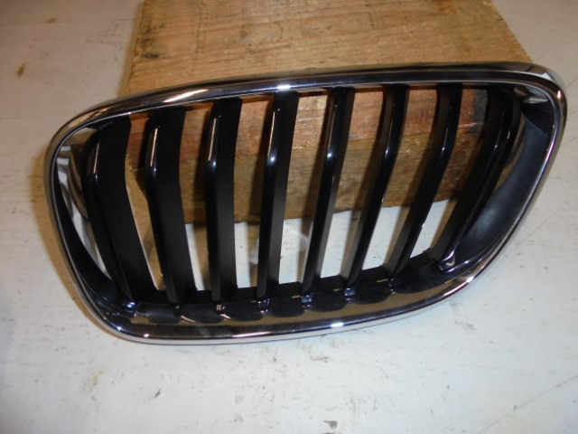BMW_2er_M_Performance_Frontziergitter_Schwarz_hochglanz_F22_F23_51712336816_1_