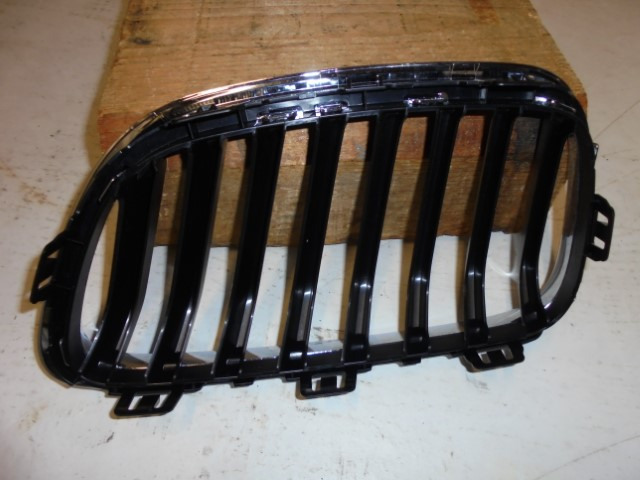 BMW_2er_M_Performance_Frontziergitter_Schwarz_hochglanz_F22_F23_51712336816_6_