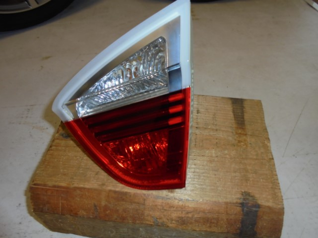 BMW_3er_Heckleuchte_Heckklappe_links_E90_63210406883_2_