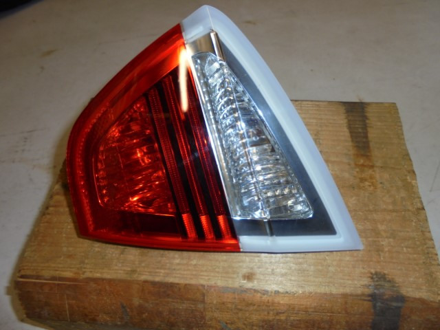 BMW_3er_Heckleuchte_Heckklappe_links_E90_63210406883_3_