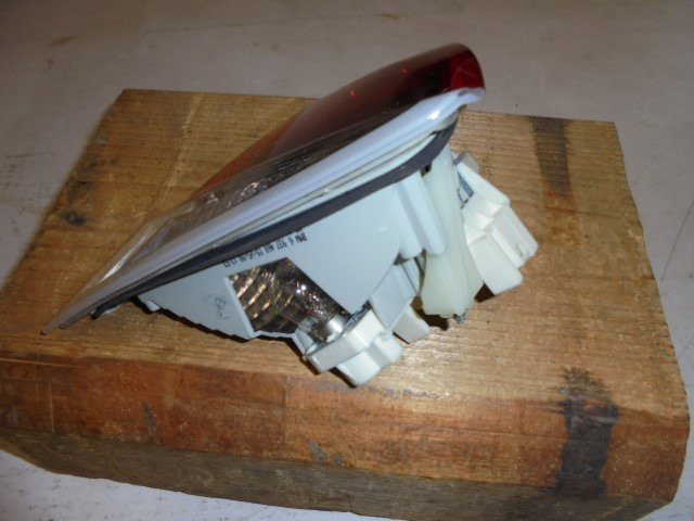 BMW_3er_Heckleuchte_Heckklappe_links_E90_63210406883_4_