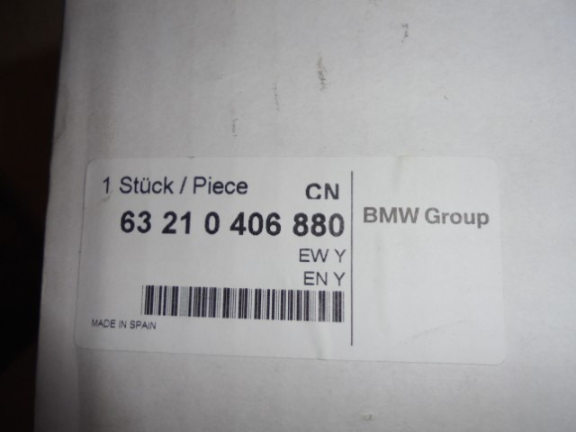 BMW_3er_Heckleuchte_Seitenwand_rechts_E90_63210406880_4_