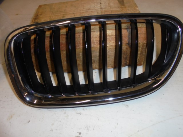 BMW_5er_M_Performance_Frontziergitter_Schwarz_5er_F10_F11_51712165528_1_