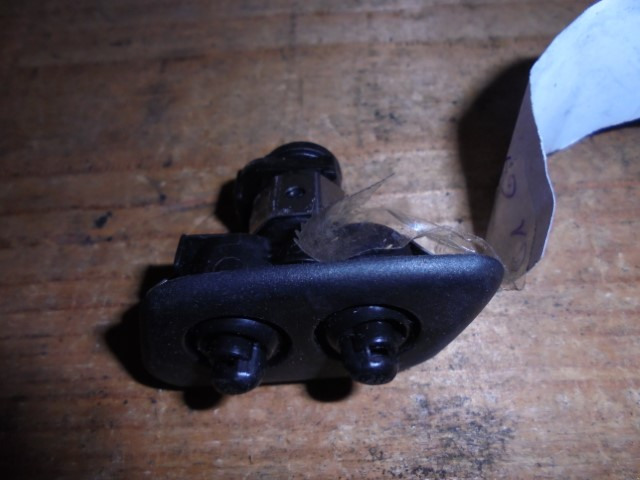 BMW_5er_Spritzd_se_links_E39_61678360661_1_