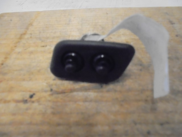 BMW_5er_Spritzd_se_links_E39_61678360661_2_