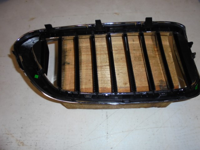 BMW_6er_G32_Coupe_M_Performance_Ziergitter_Frontziergitter_51712445002_1_