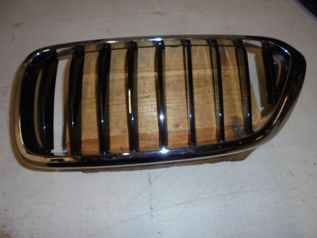 BMW_6er_G32_Coupe_M_Performance_Ziergitter_Frontziergitter_51712445002_4_