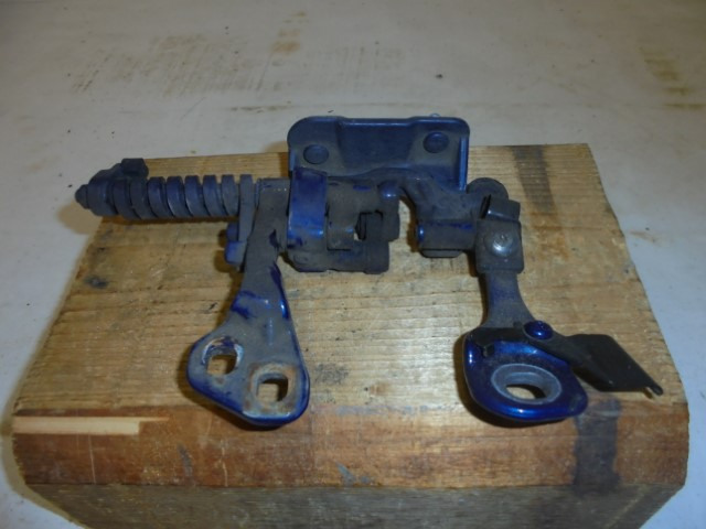 BMW_E91_Scharnier_f_r_die_Heckklappe_rechts_41_62_7_054_050_2_