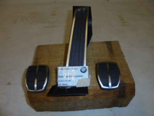 BMW_Edelstahlpedalauflagen_Schaltgetriebe_35000410099_6_