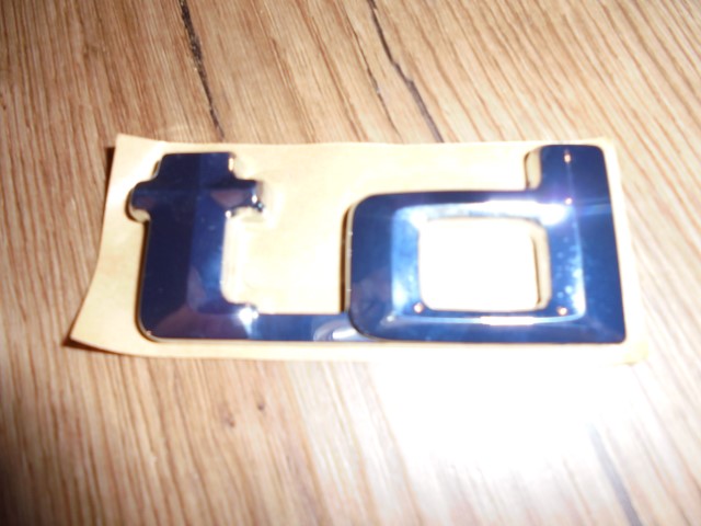 BMW_Emblem_geklebt_hinten_td_E28_E30_51141917430_1_