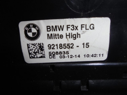 BMW_Frischluftgrill_Mitte_mit_optischen_M_ngeln_F31_F32_F33_F34_F36_F80_F82_F83_64229218552_1_